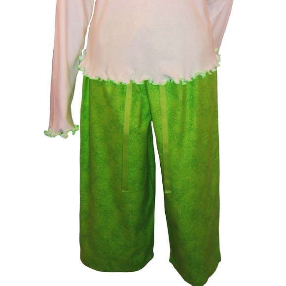 Crazy Swirls Capri Pajama - Picture 2 of 3